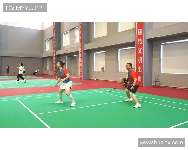 杭州羽毛球队战术创新引发热议助力竞技水平提升与团队协作发展 杭州羽毛球队战术创新引发热议助力竞技水平提升与团队协作发展