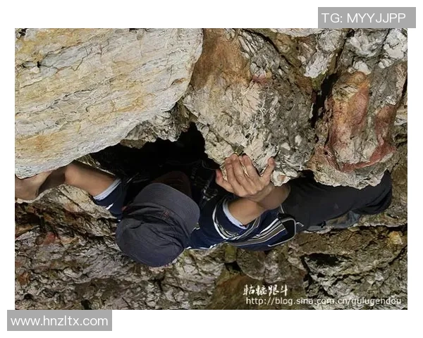 深圳攀岩队的边路渗透策略及其在攀岩热点中的影响分析 深圳攀岩队的边路渗透策略及其在攀岩热点中的影响分析